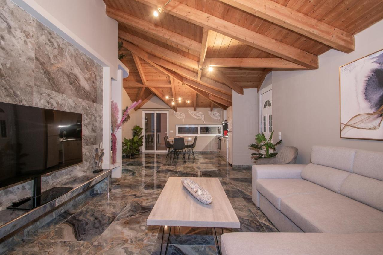 Casa Di Voz Shared Villa Studios By "Elite" Gaitani Luaran gambar